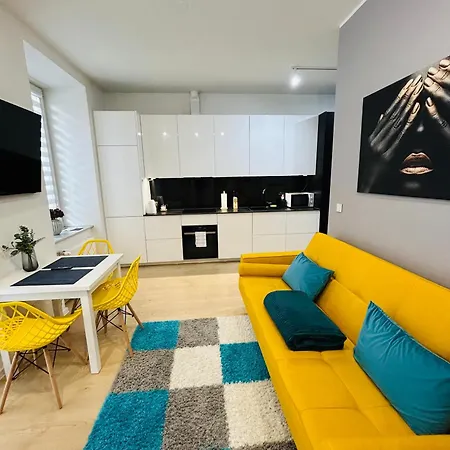 Targowa L5 *