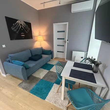 Targowa L5 *